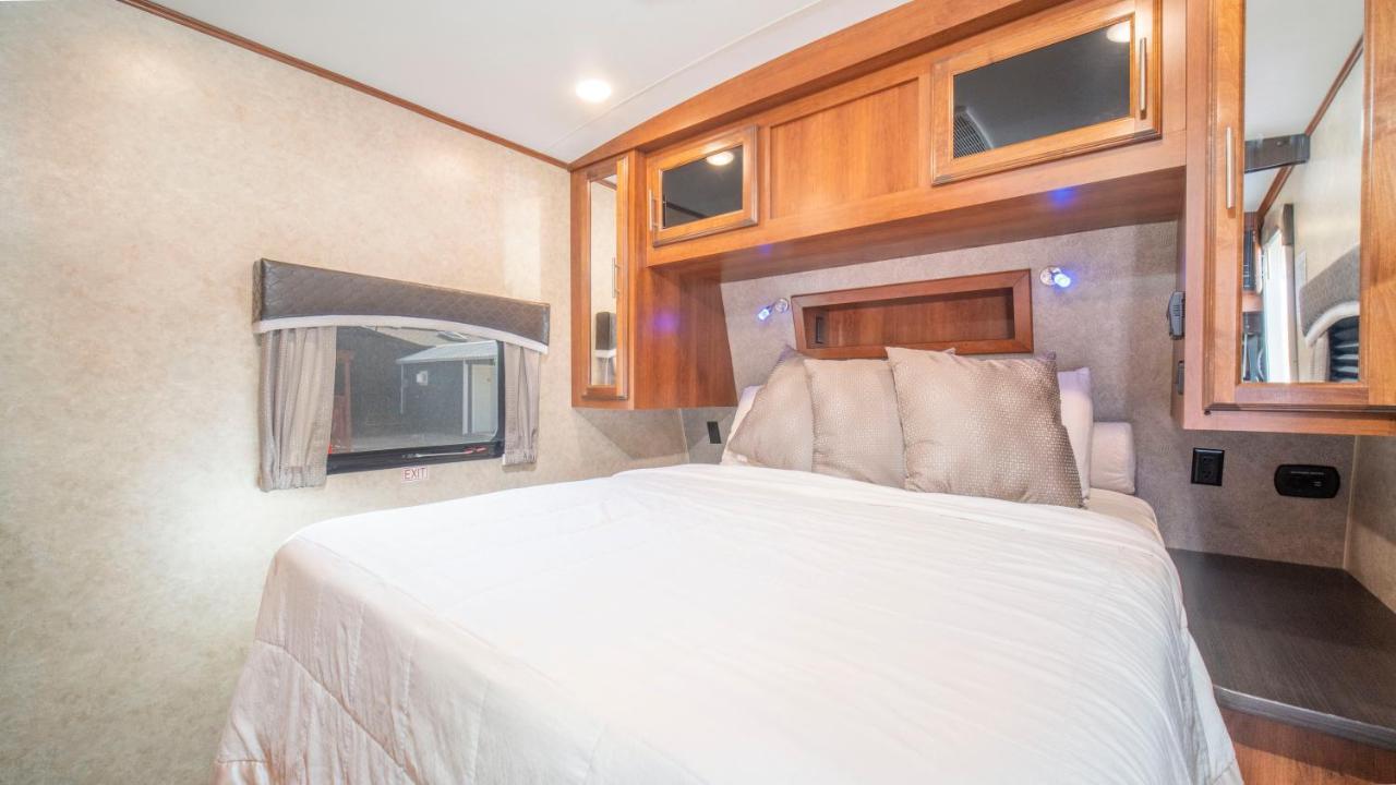 Outdoor Glamping Jayco Rv Ok35 Apartment
