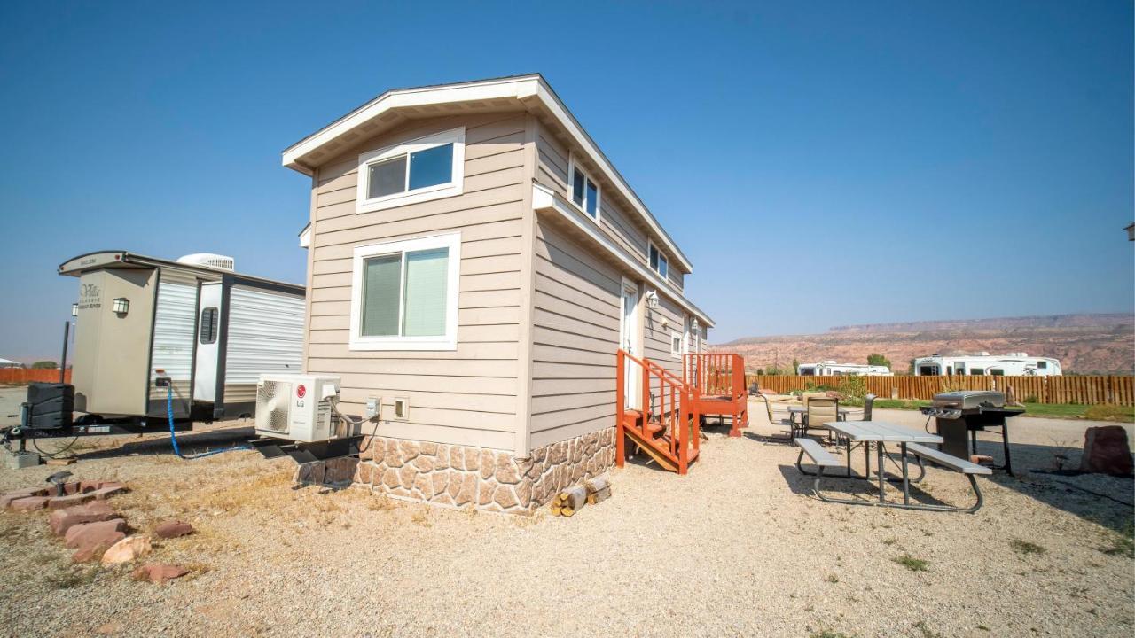 Funstays Glamping Tiny House Double Loft Site 6 Apartment Moab