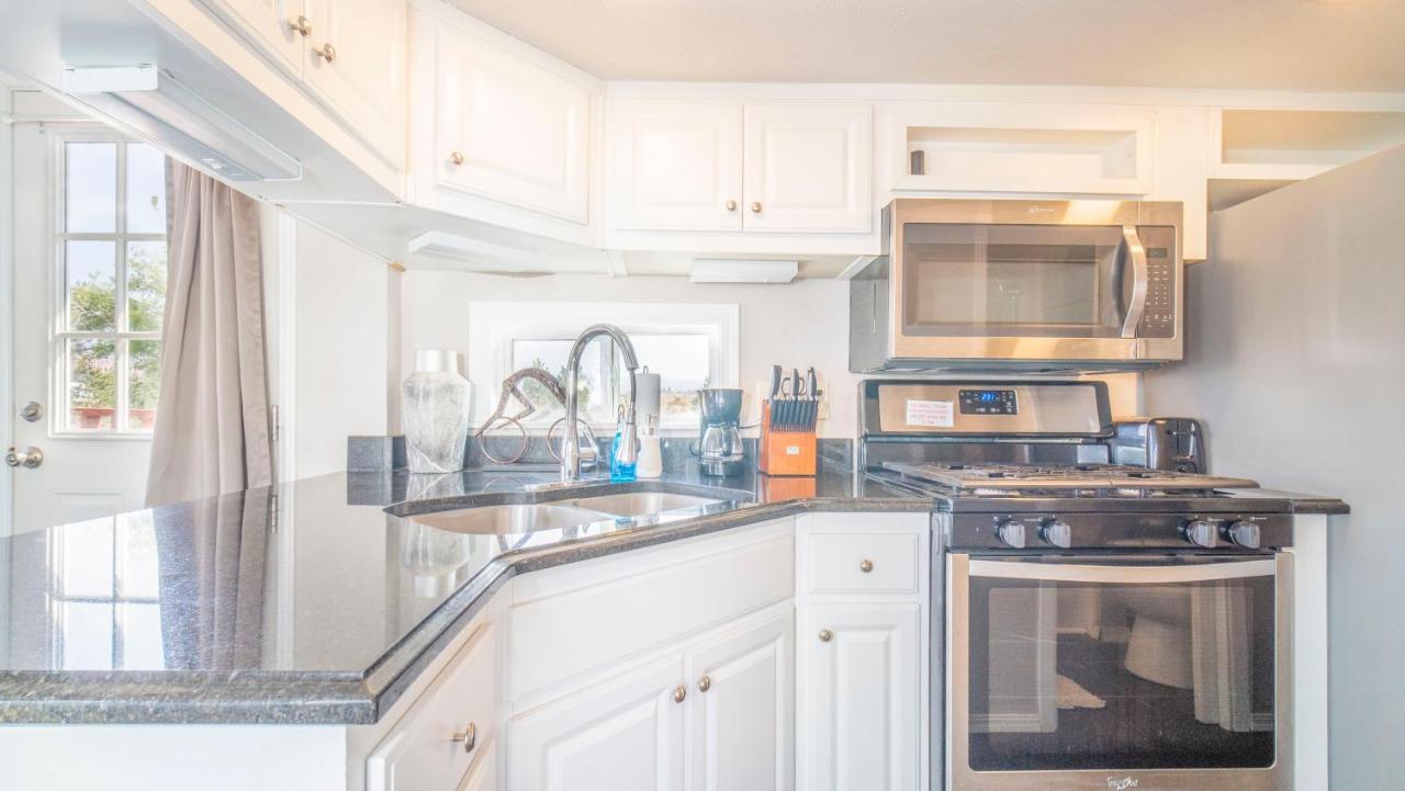 Funstays Glamping Tiny House Double Loft Site 6 Apartment