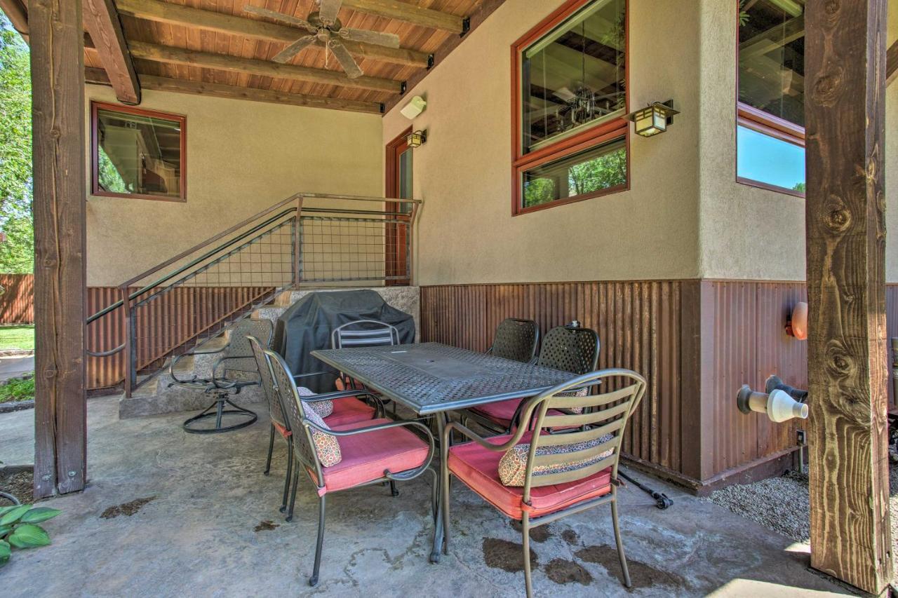 Holiday home Getaway With Ample Parking, Walk To Main Street *