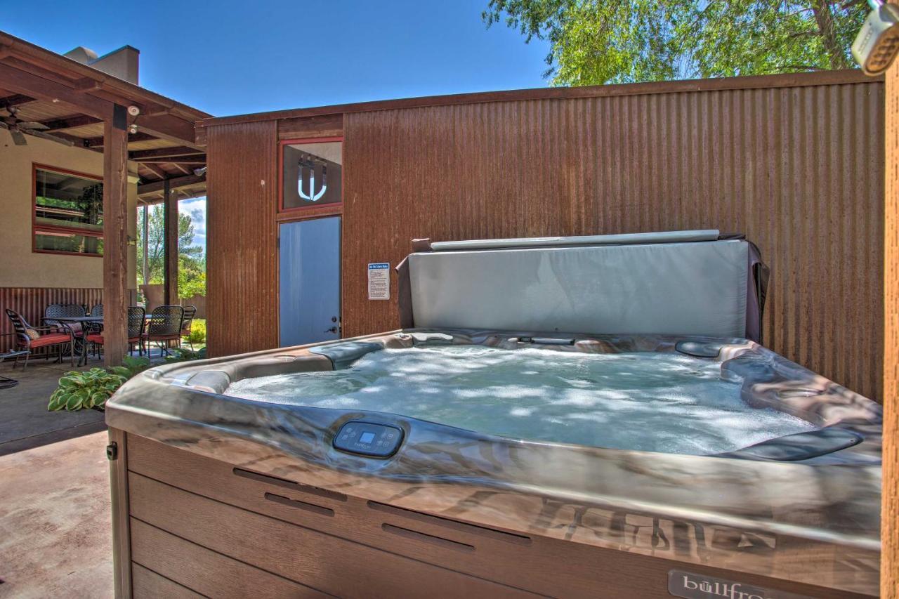 Getaway With Ample Parking, Walk To Main Street Holiday home *