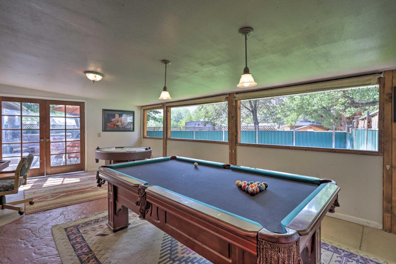 Red Rock Rambler With Hot Tub And Views! Holiday home *