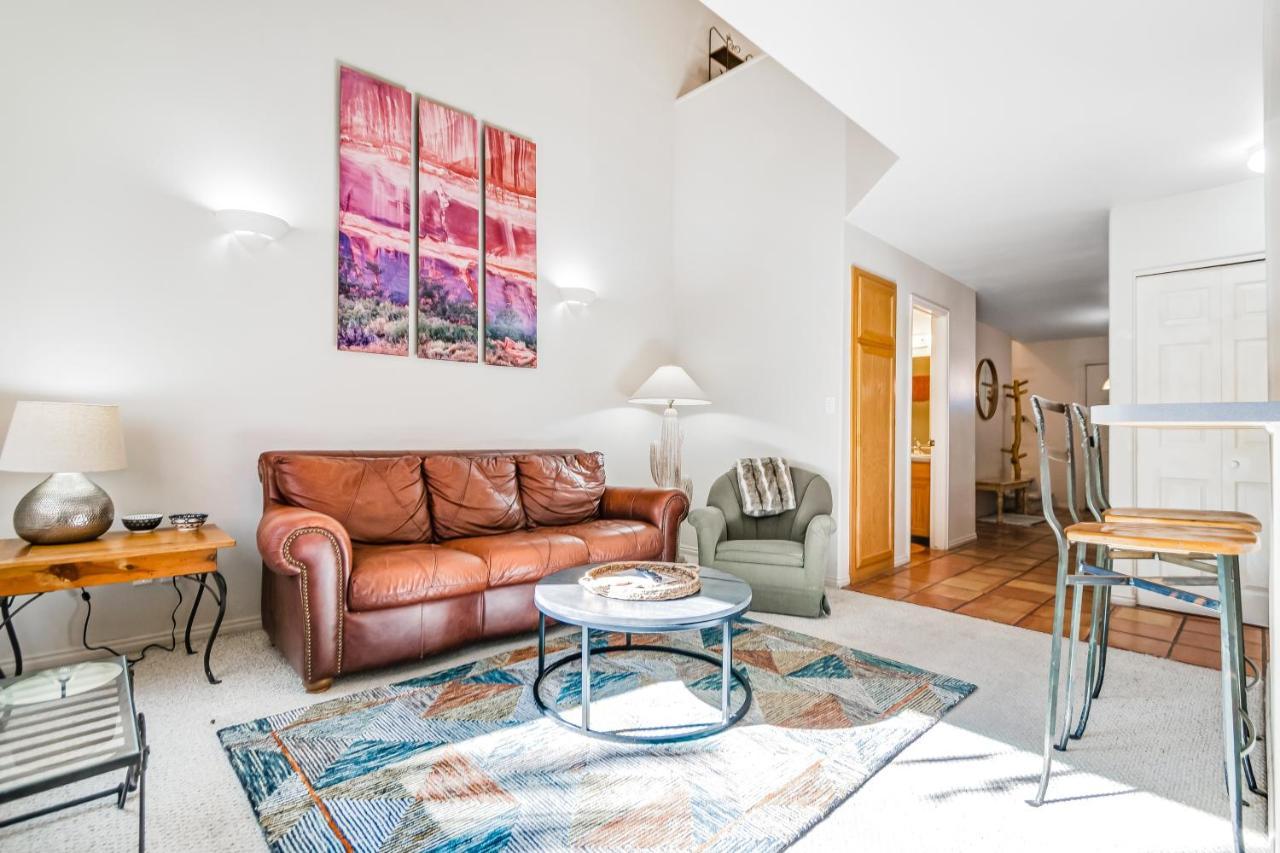 Canyon Wind Casita