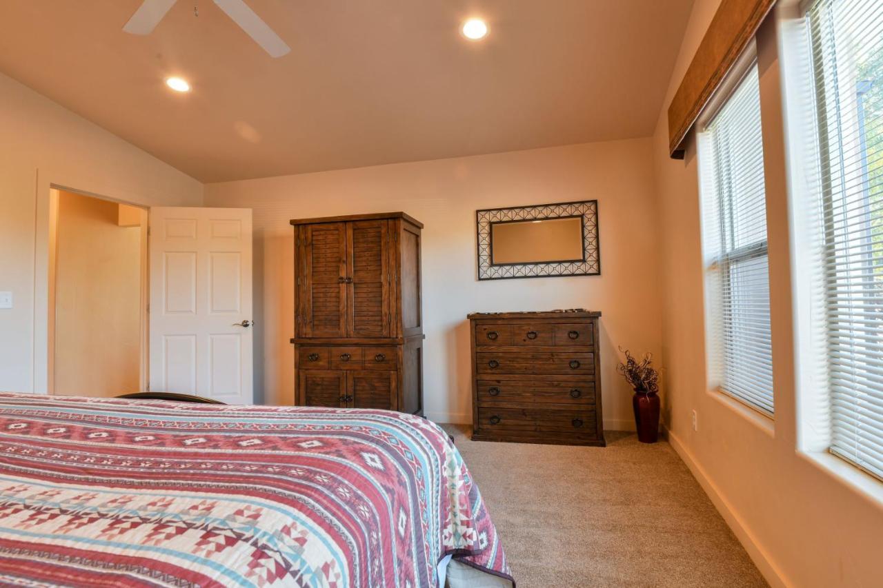 Rv M4 - Get Away And Great Price For The Family! * Moab