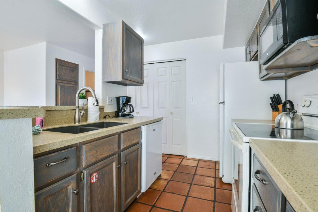 New Listing - Solano Vallejo 3246 In The Beautiful Red Rock Canyons Of Holiday home