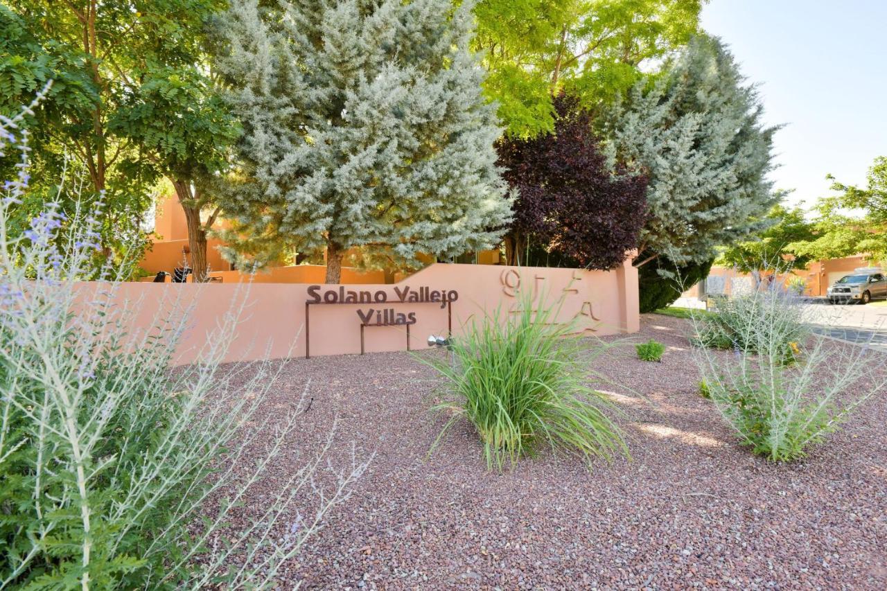 New Listing - Solano Vallejo 3246 In The Beautiful Red Rock Canyons Of Holiday home *