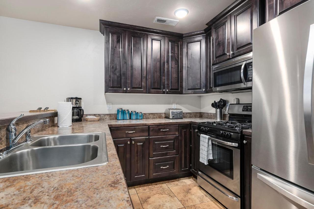 Rim Village Vista Unit 10 A7 3 *