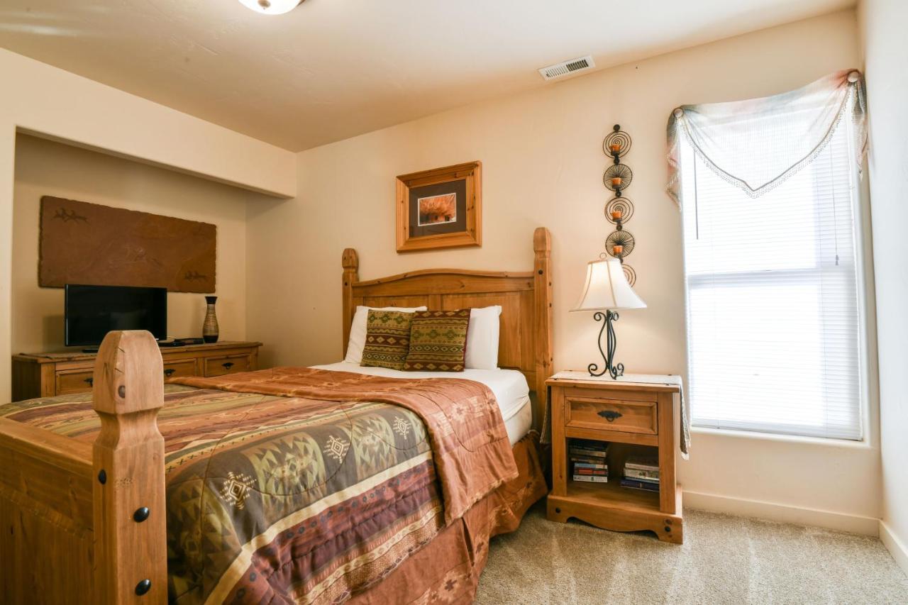 Rv M4 - Get Away And Great Price For The Family!