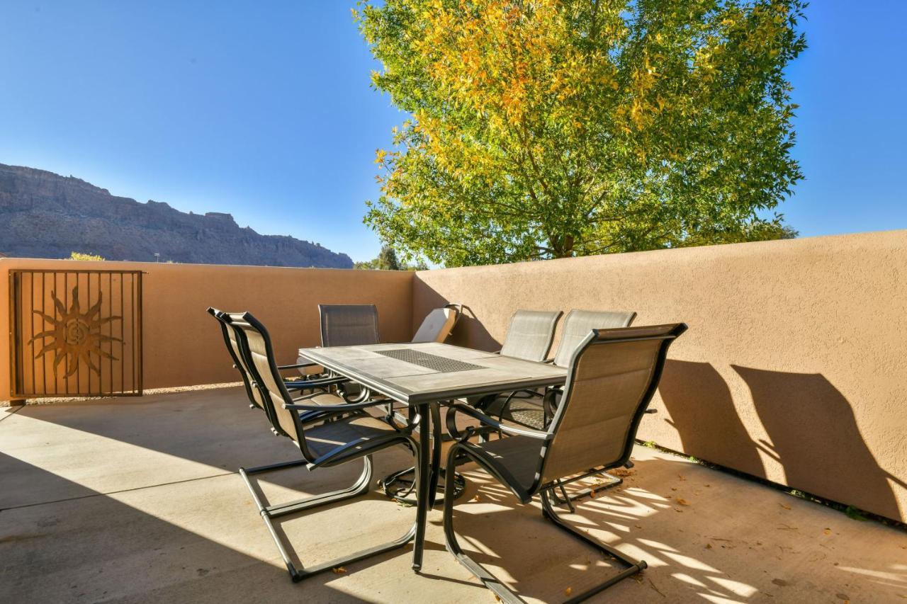 Rv M4 - Get Away And Great Price For The Family! Holiday home Moab