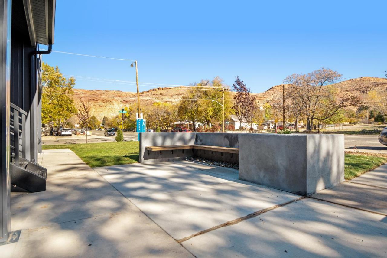 Modern Mesa #5 *