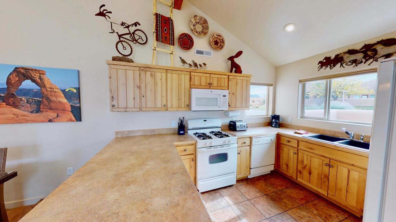 La Sal Overlook #s3 Holiday home