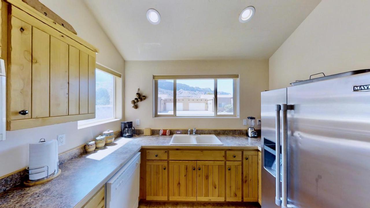 Krystal Kiva #k4 Holiday home
