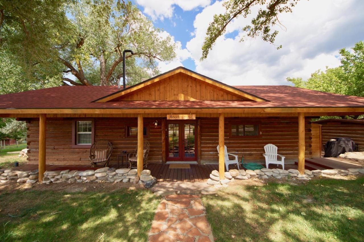 Pack Creek ~ Road House Holiday home