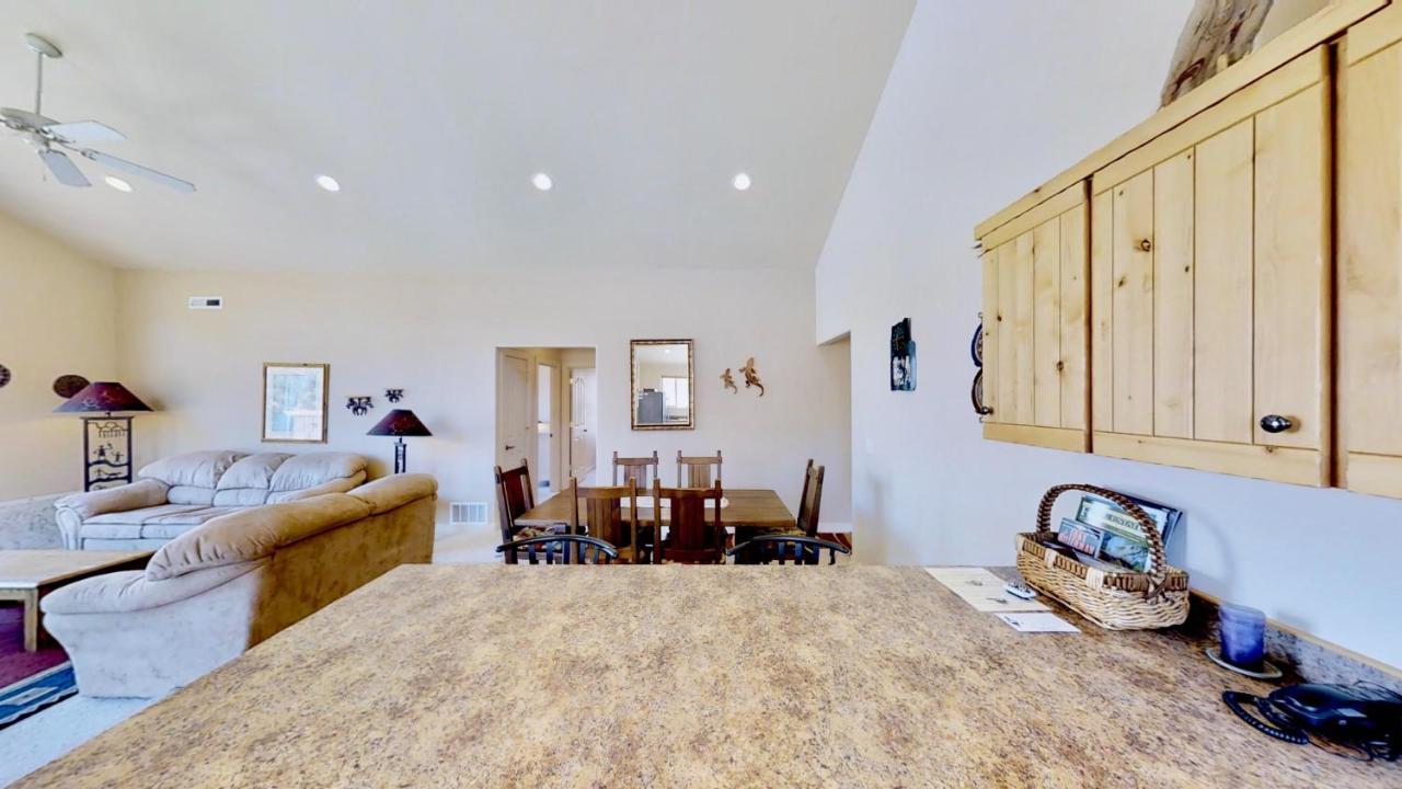 Krystal Kiva #k4 Holiday home