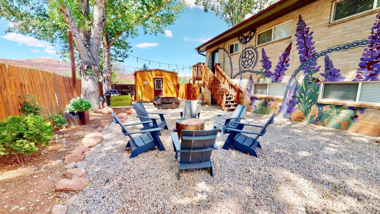 Purple Sage Flats #8 Apartment