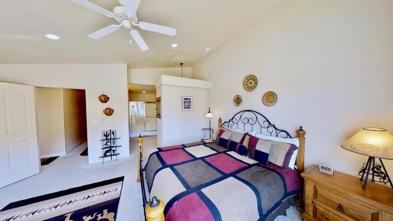 Krystal Kiva #k4 Holiday home