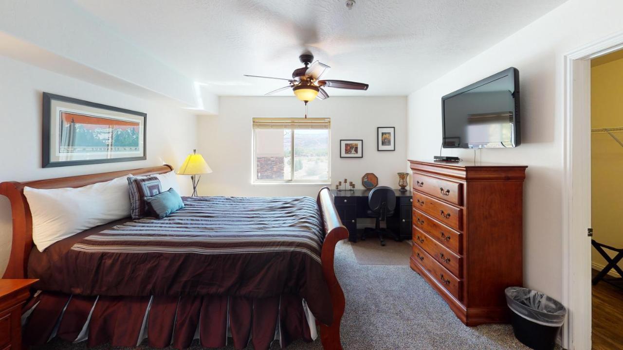 Apartment Red Cliff #1h