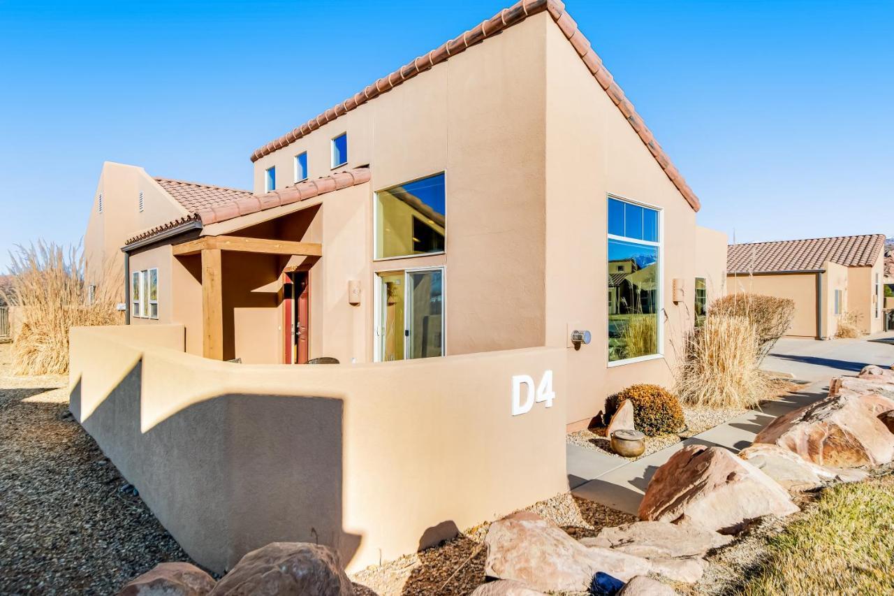 Rim Village D4 *