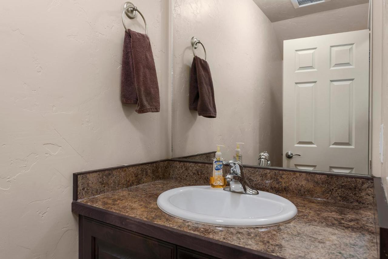 Rim Village Vista Unit 11a4 *