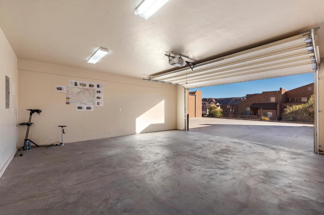 Rim Village Vista Unit 11 A3 *