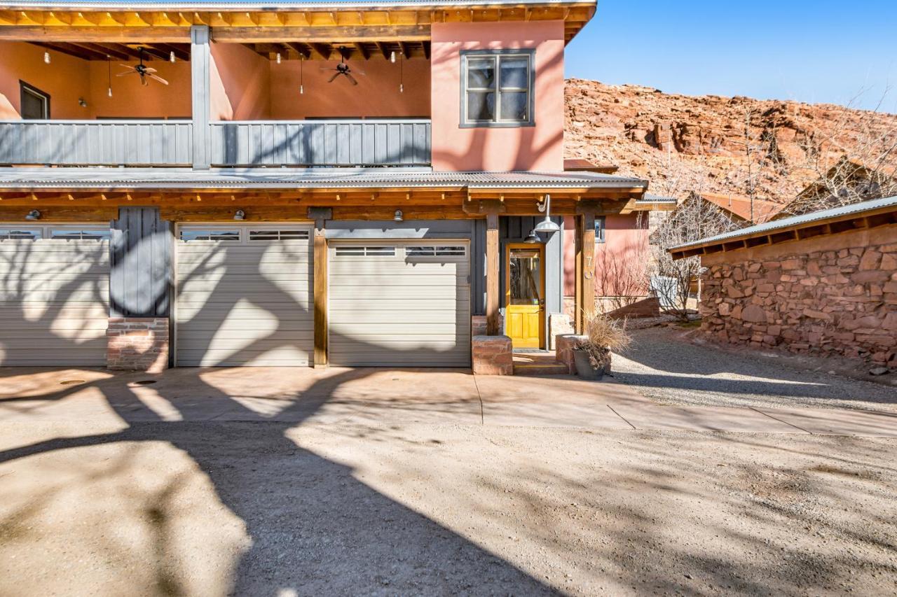 Springs Ranch 7 Apartment *