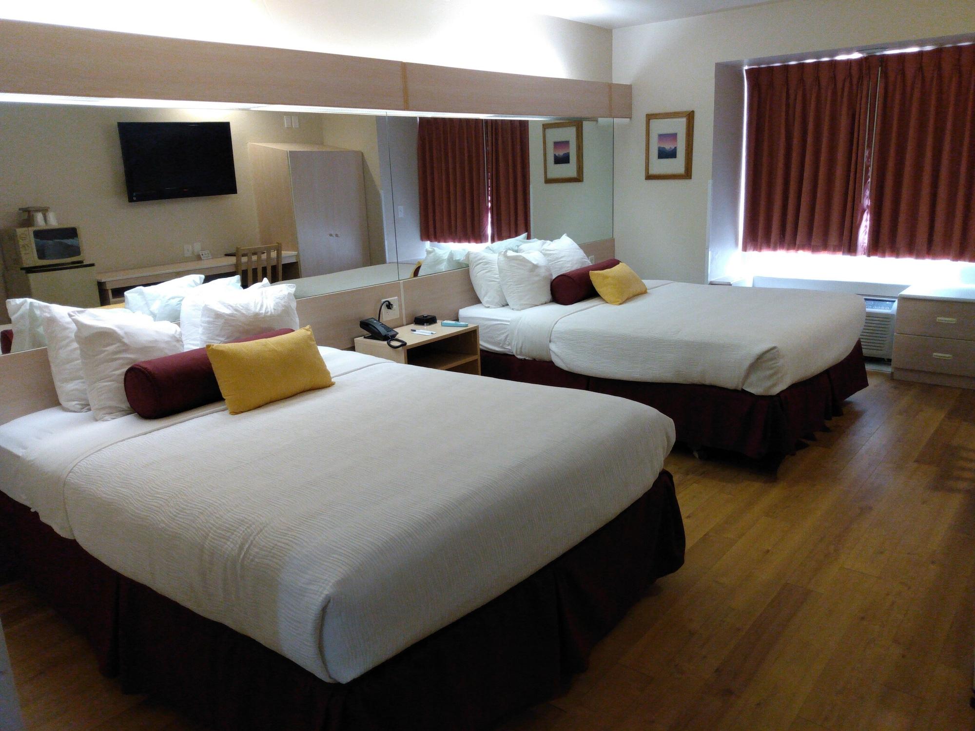 River Canyon Motel 3*