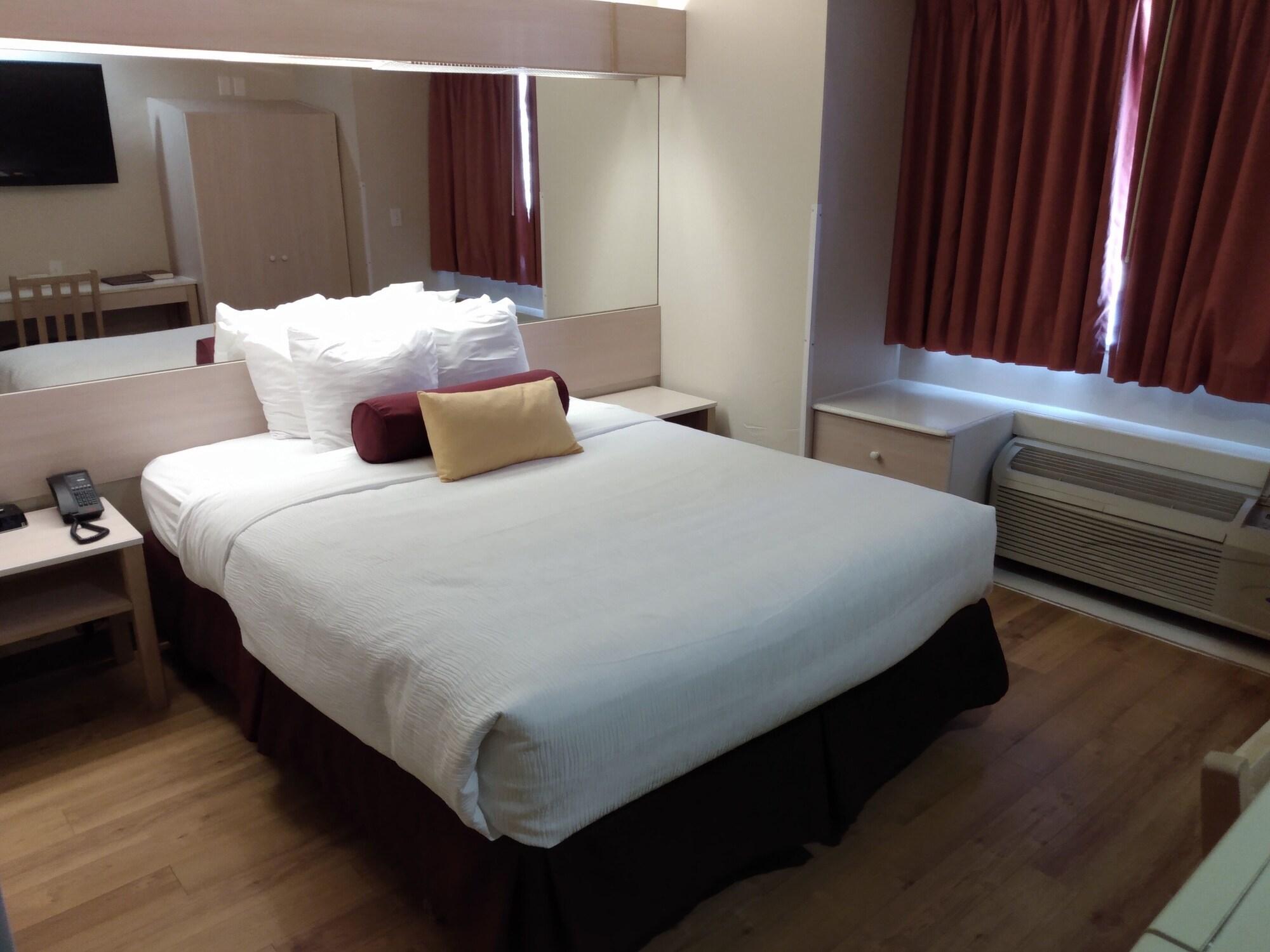 River Canyon 3*