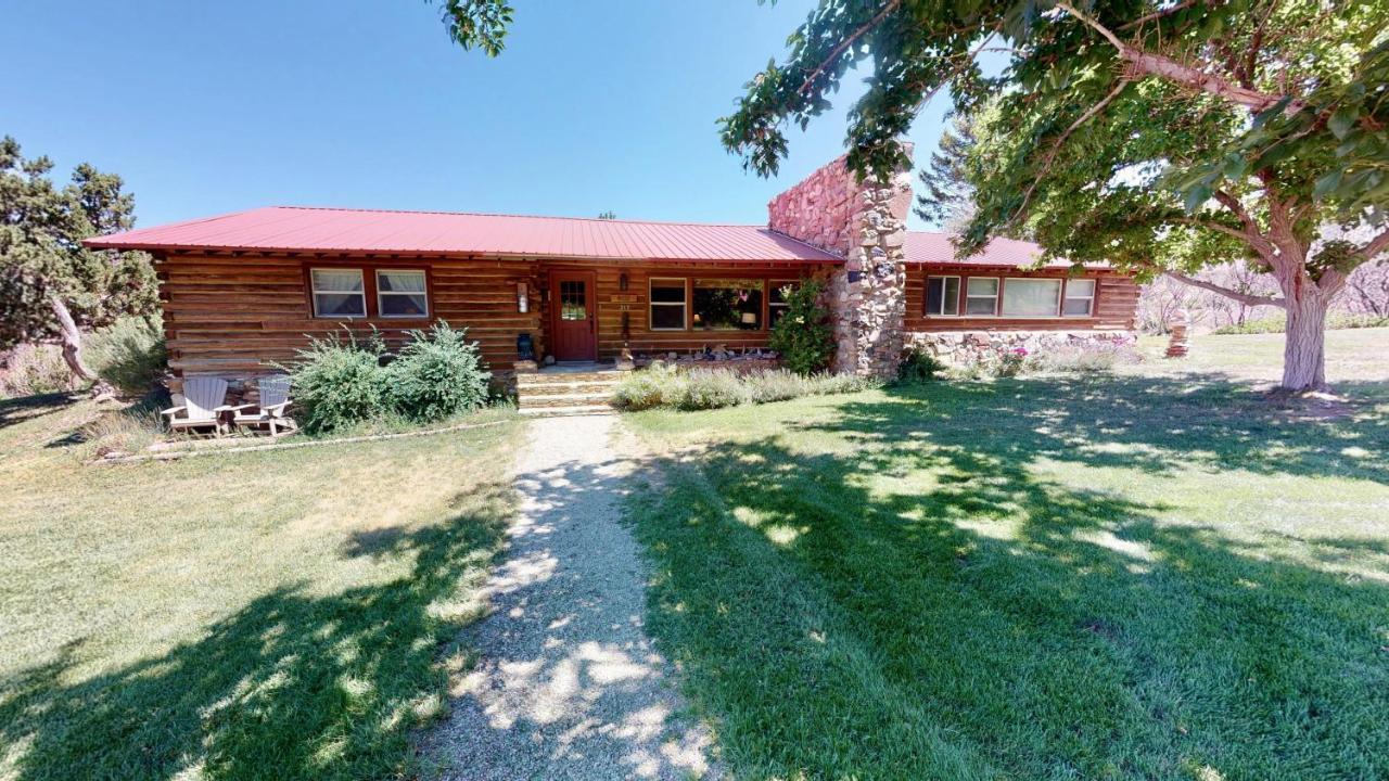 Pack Creek ~ Ranch House Holiday home
