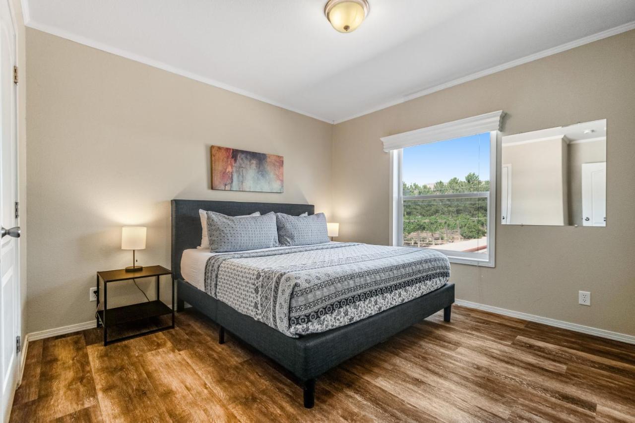 4 Bed 2 Bath Vacation In Arches National Park
