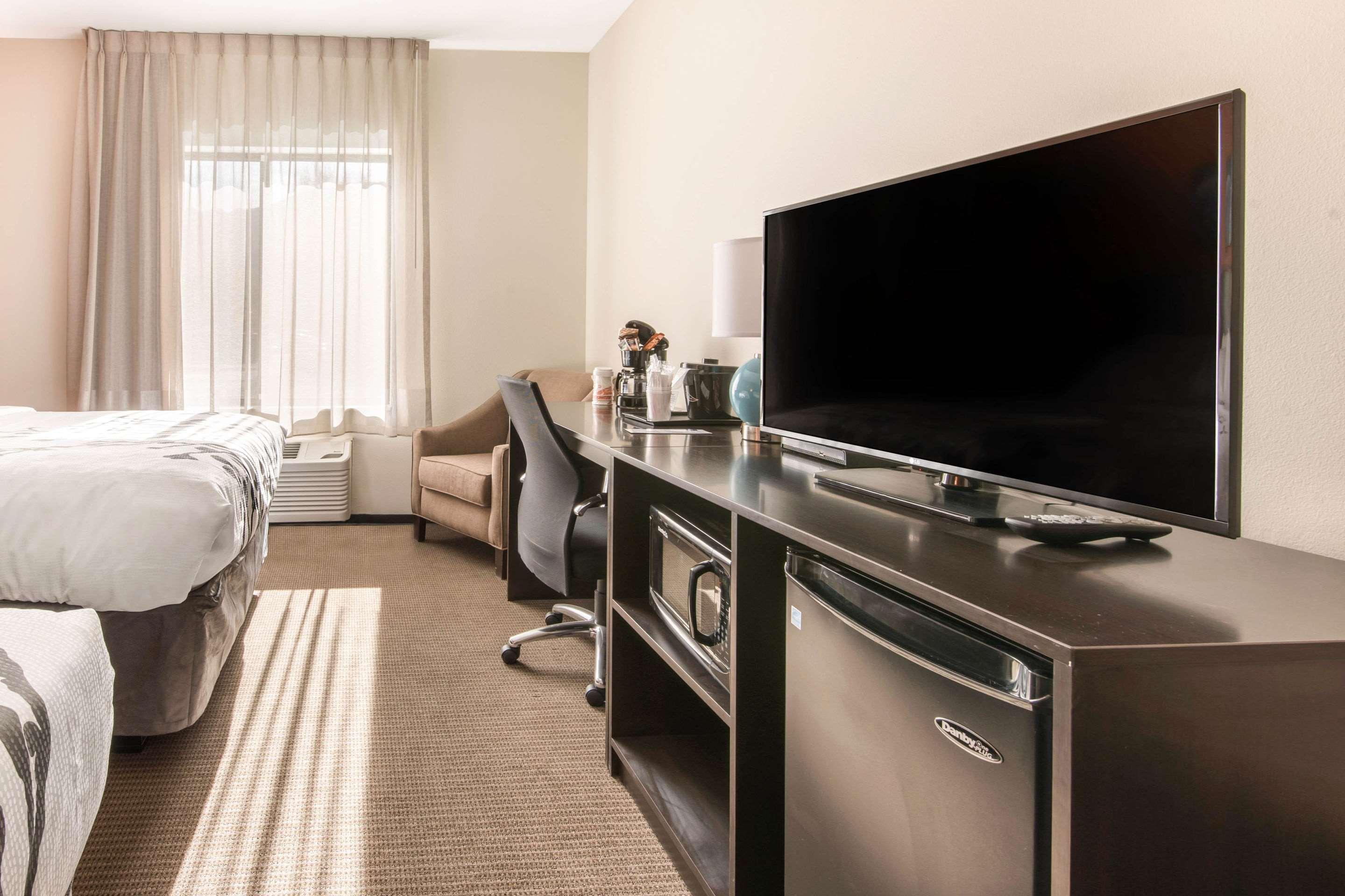 Sleep & Near Arches National Park Hotel 3*