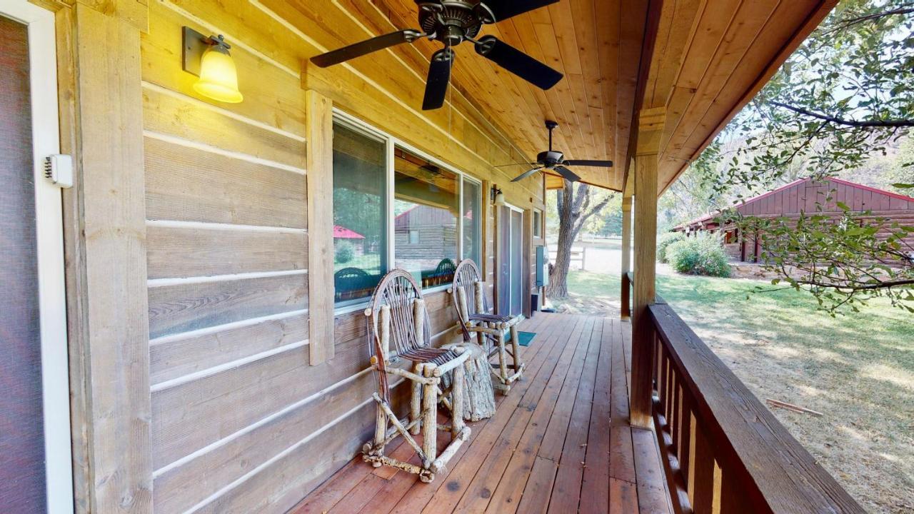 Pack Creek ~ Orchard House Holiday home *