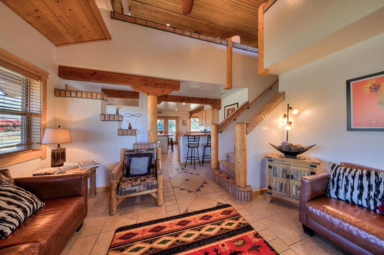 Pack Creek ~ Orchard House Holiday home *