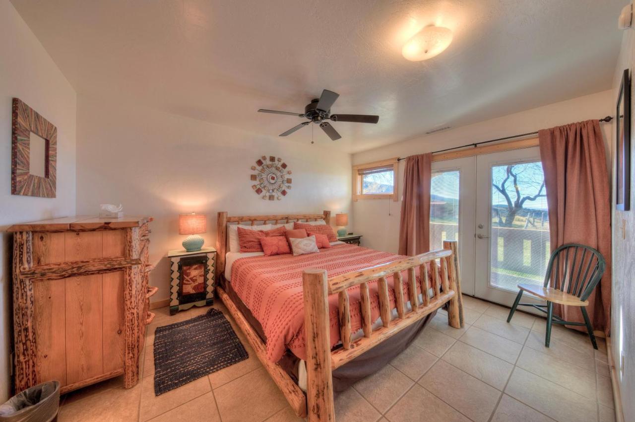 Pack Creek ~ Orchard House Holiday home *