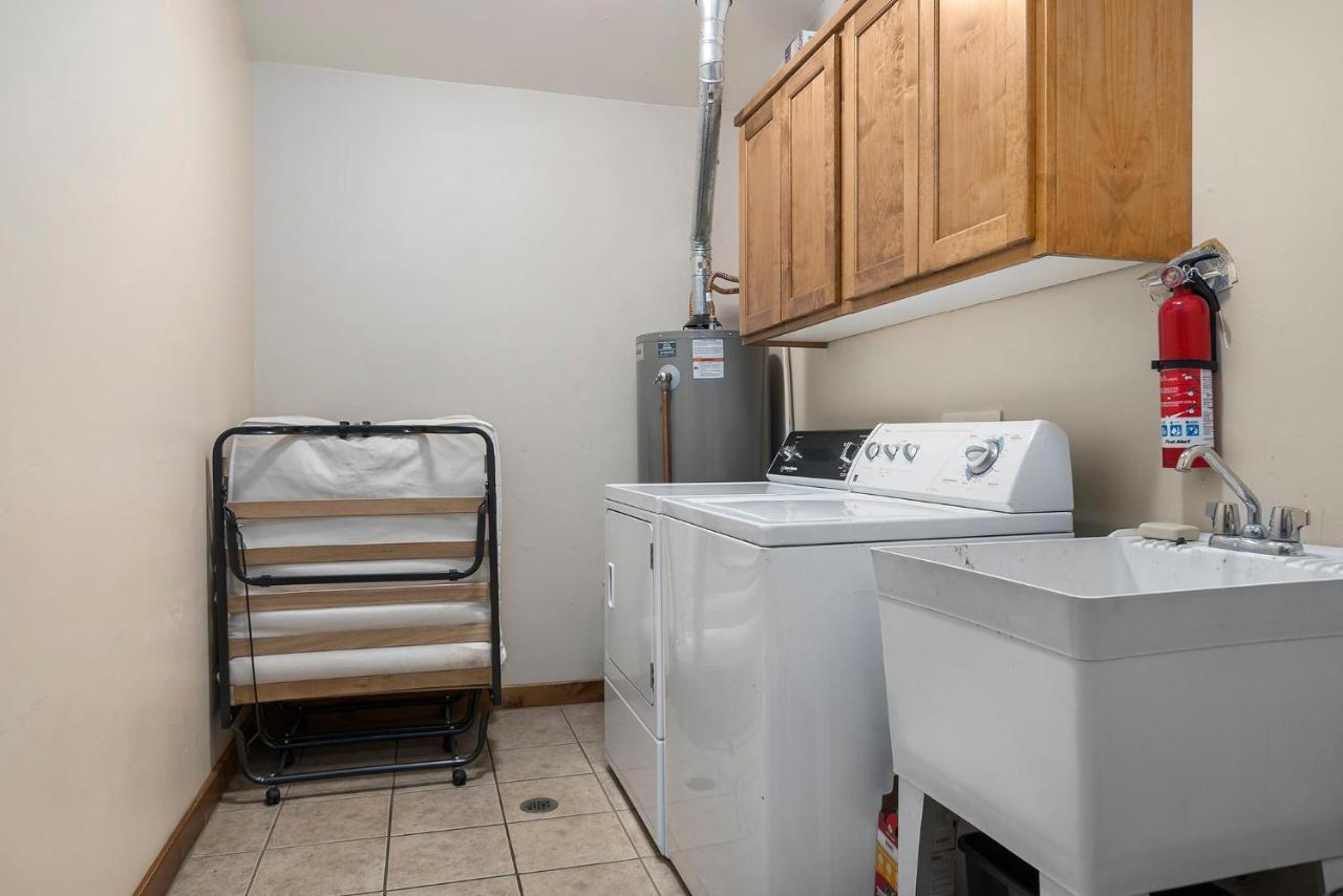 429 Williams Way 3 *