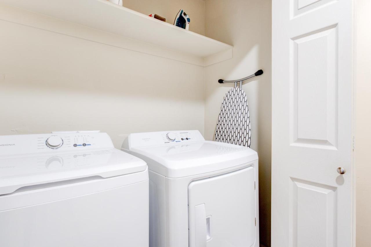 Luxury 2 Bedroom - Elevated