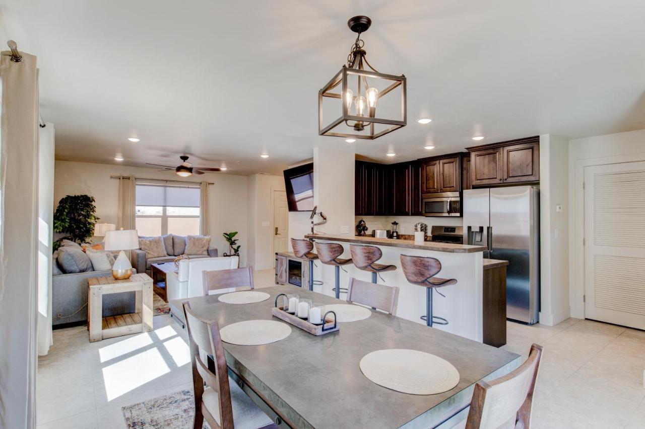 Luxury 2 Bedroom - Elevated
