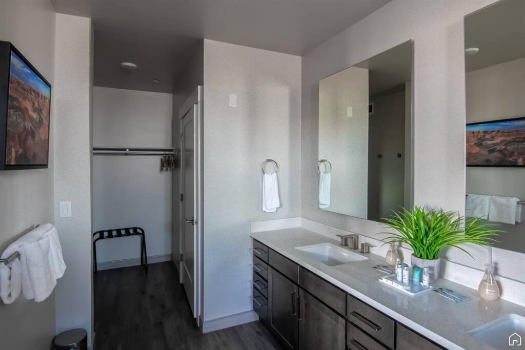 Sage Creek At Desert Reflections Apartment *