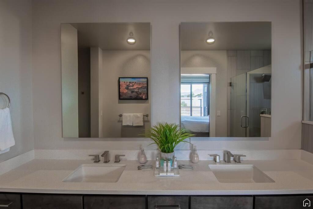 Sage Creek At Desert Reflections Apartment *