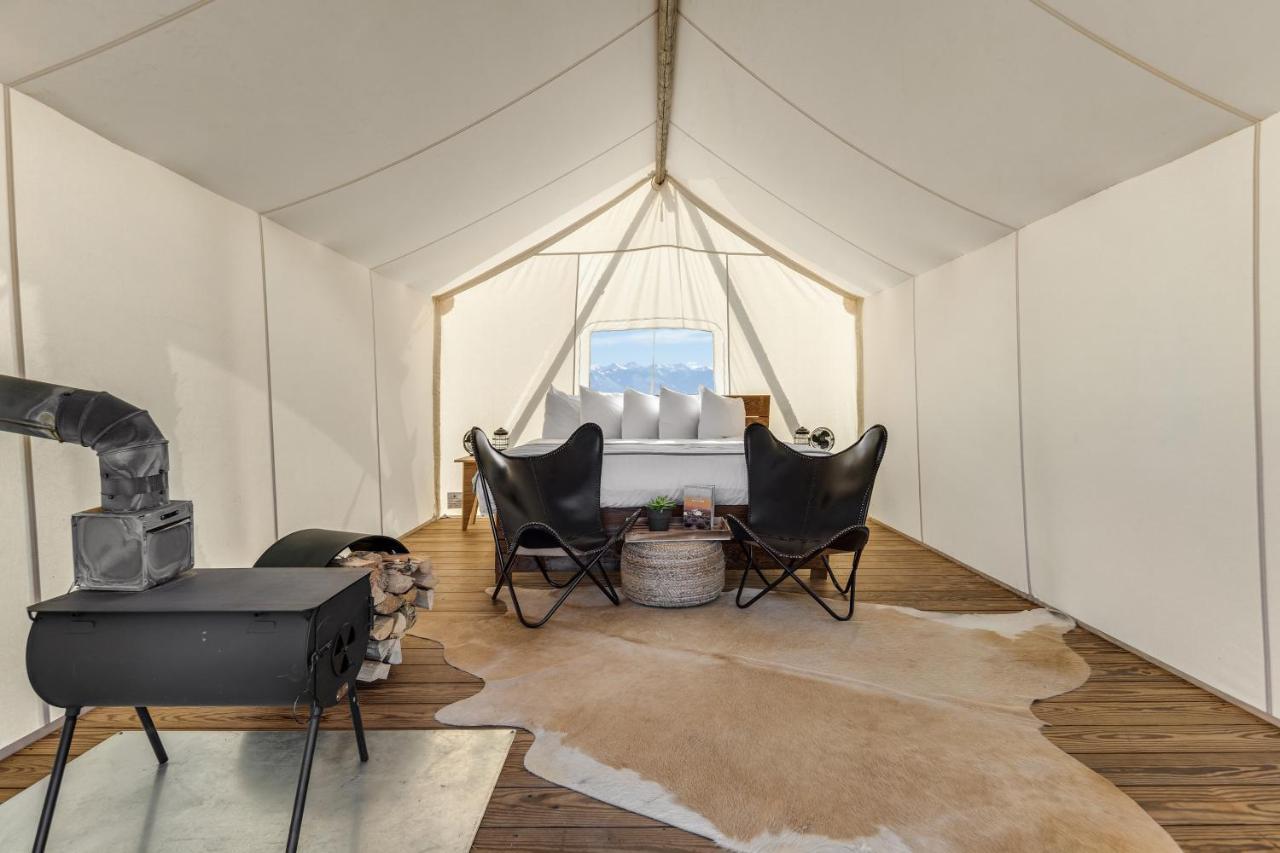 Under Canvas Luxury tent 3*