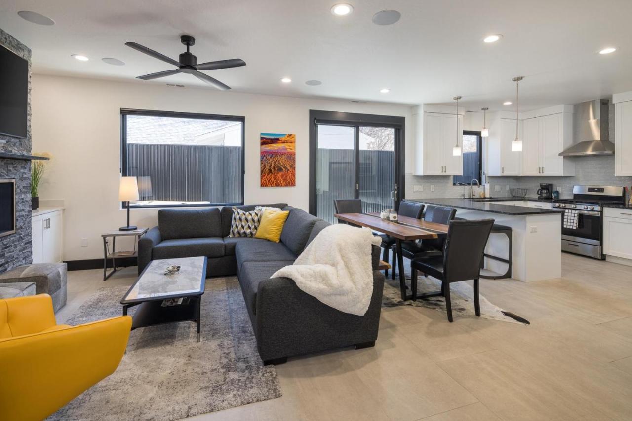 246 E 200 South Unit 1 Holiday home