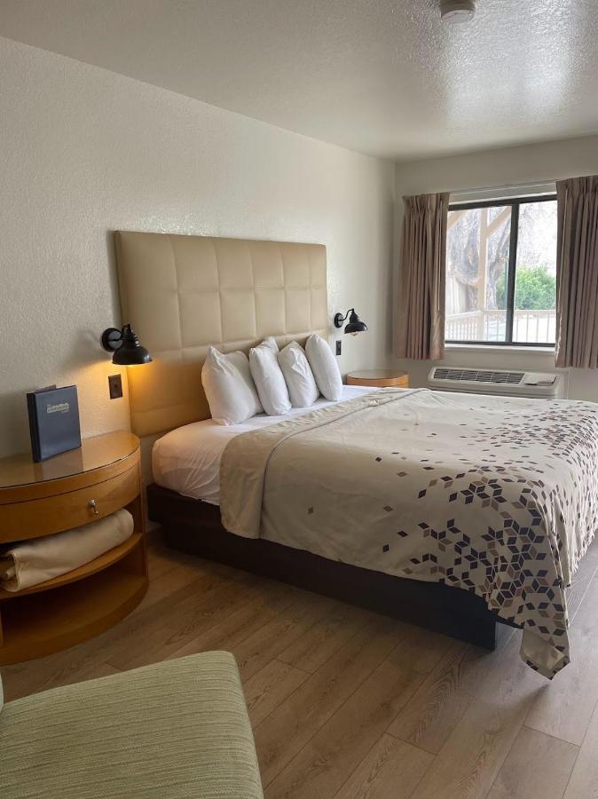 The Virginian Downtown 2*