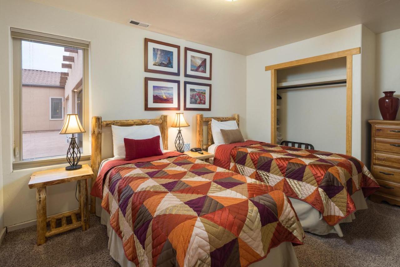 Rim Village H3 *