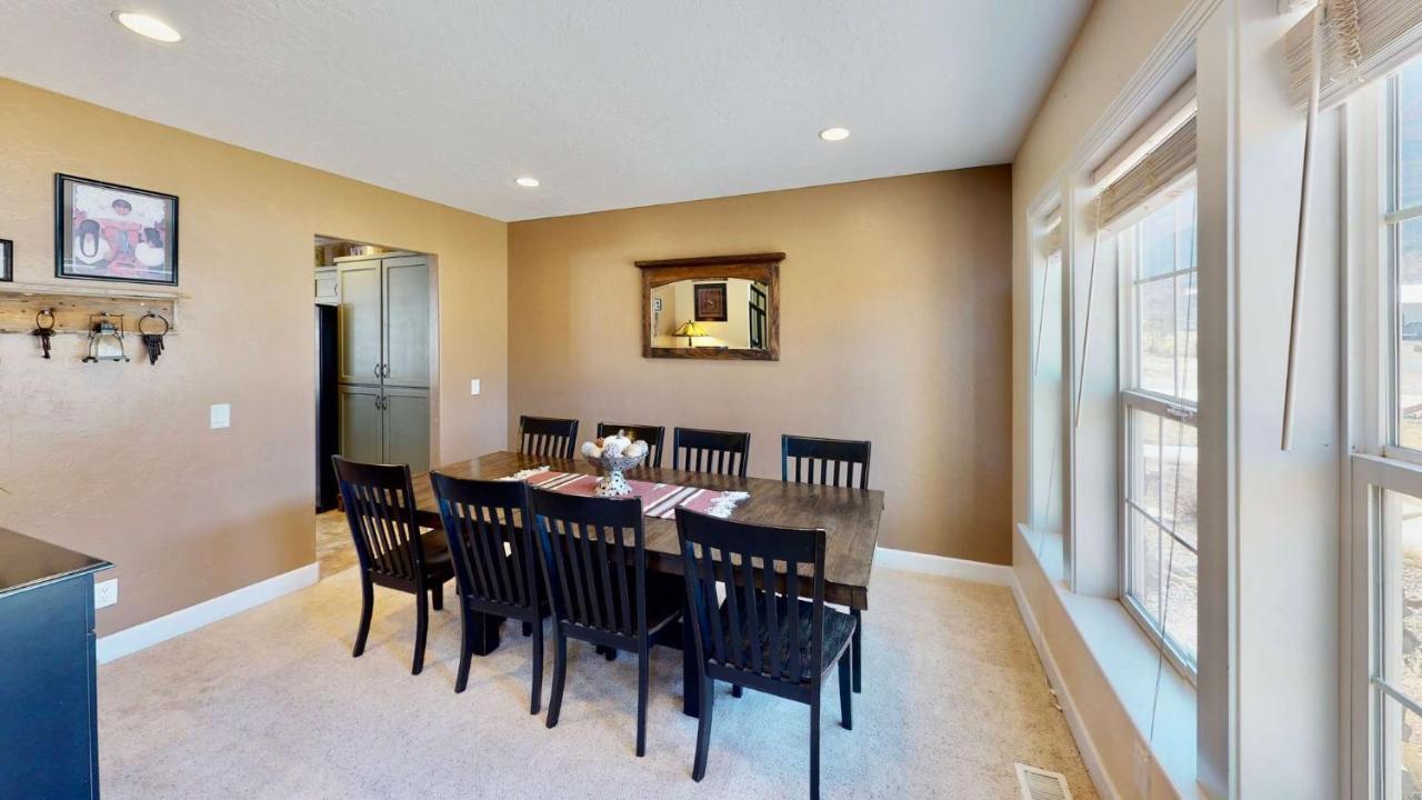 Holiday home Desert Home, 4 Bedroom Private House, Sleeps 10, Pet Friendly Moab