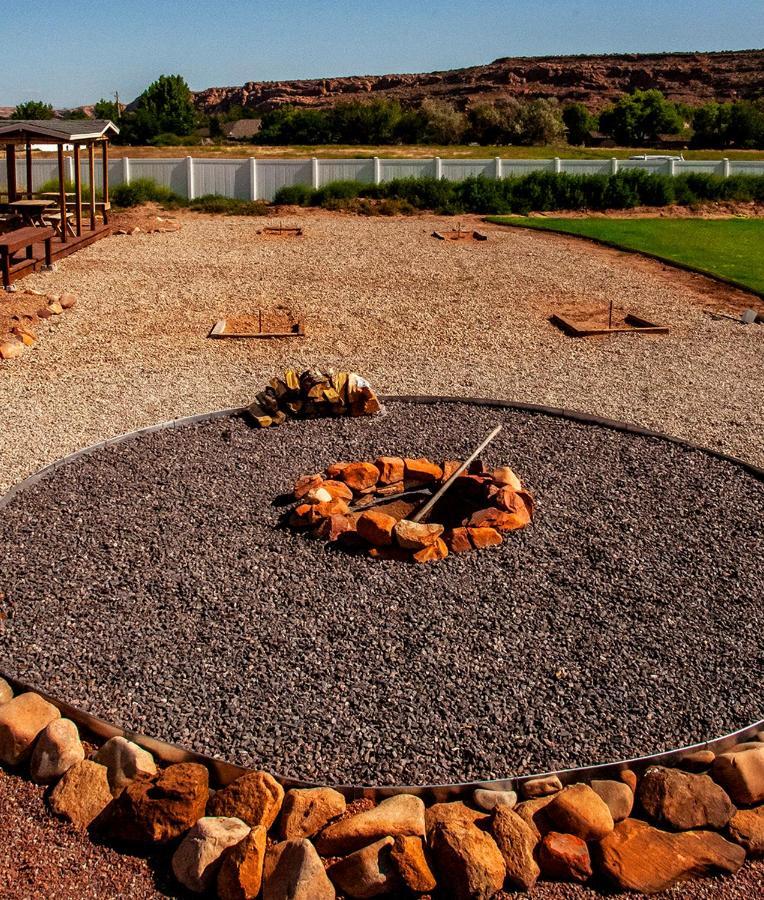 Holiday home Desert Home, 4 Bedroom Private House, Sleeps 10, Pet Friendly *
