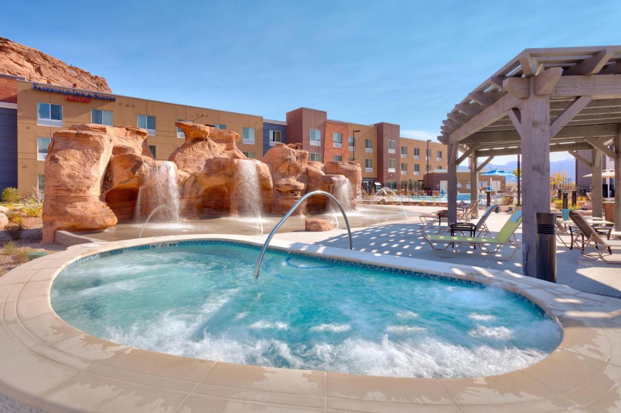 Hotel Fairfield & By Marriott 3*