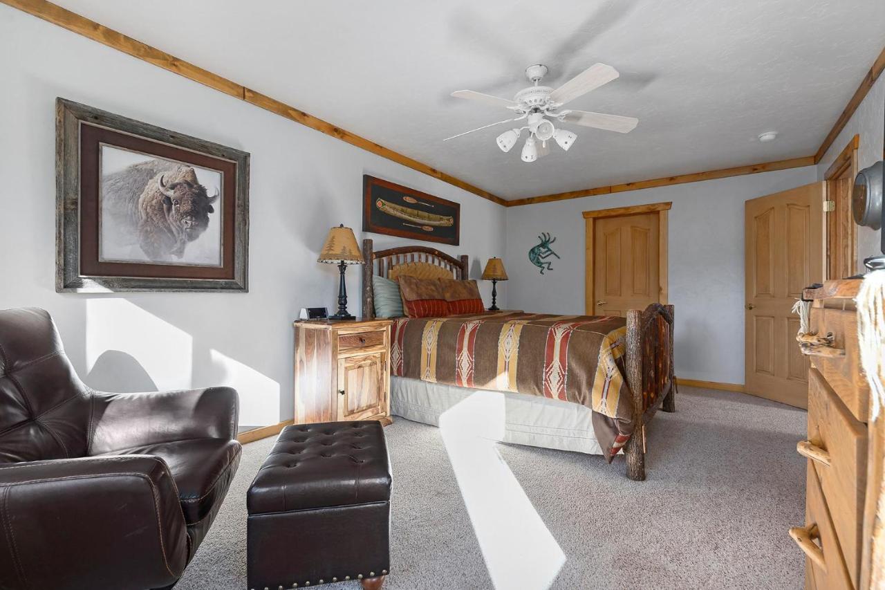 3447 E Westwater Drive Holiday home *