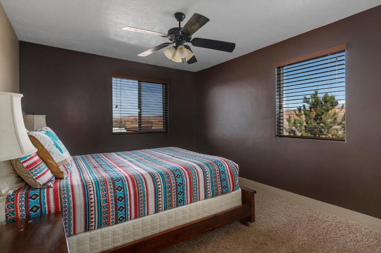 3415 South Village Loop Moab
