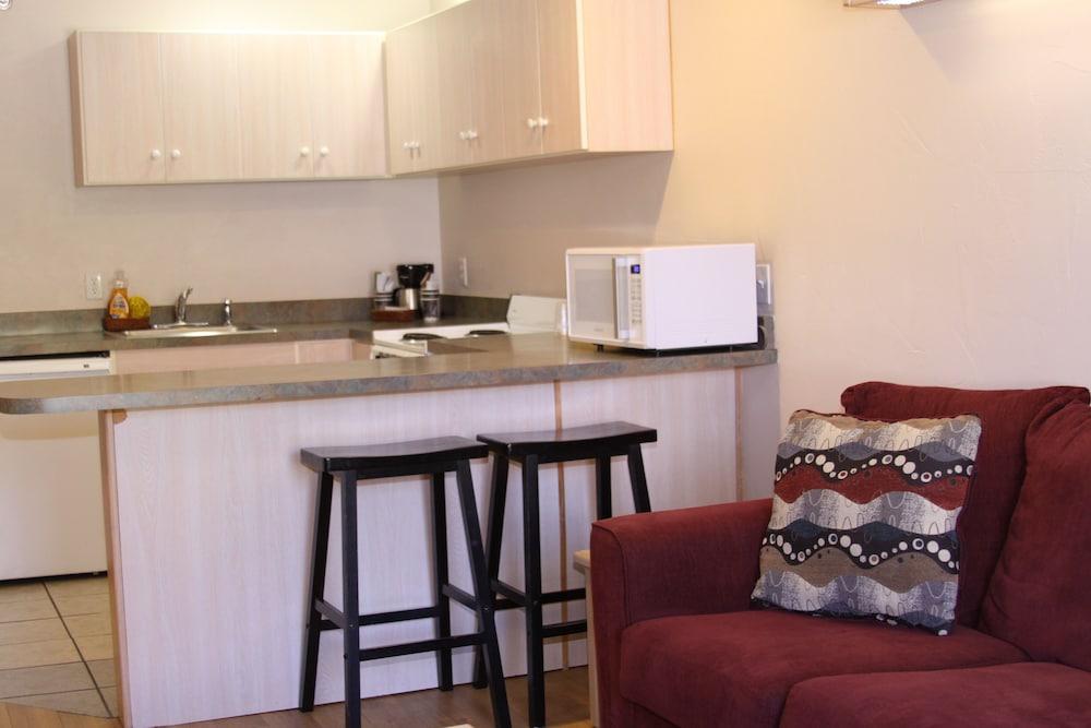 River Canyon Motel 3*