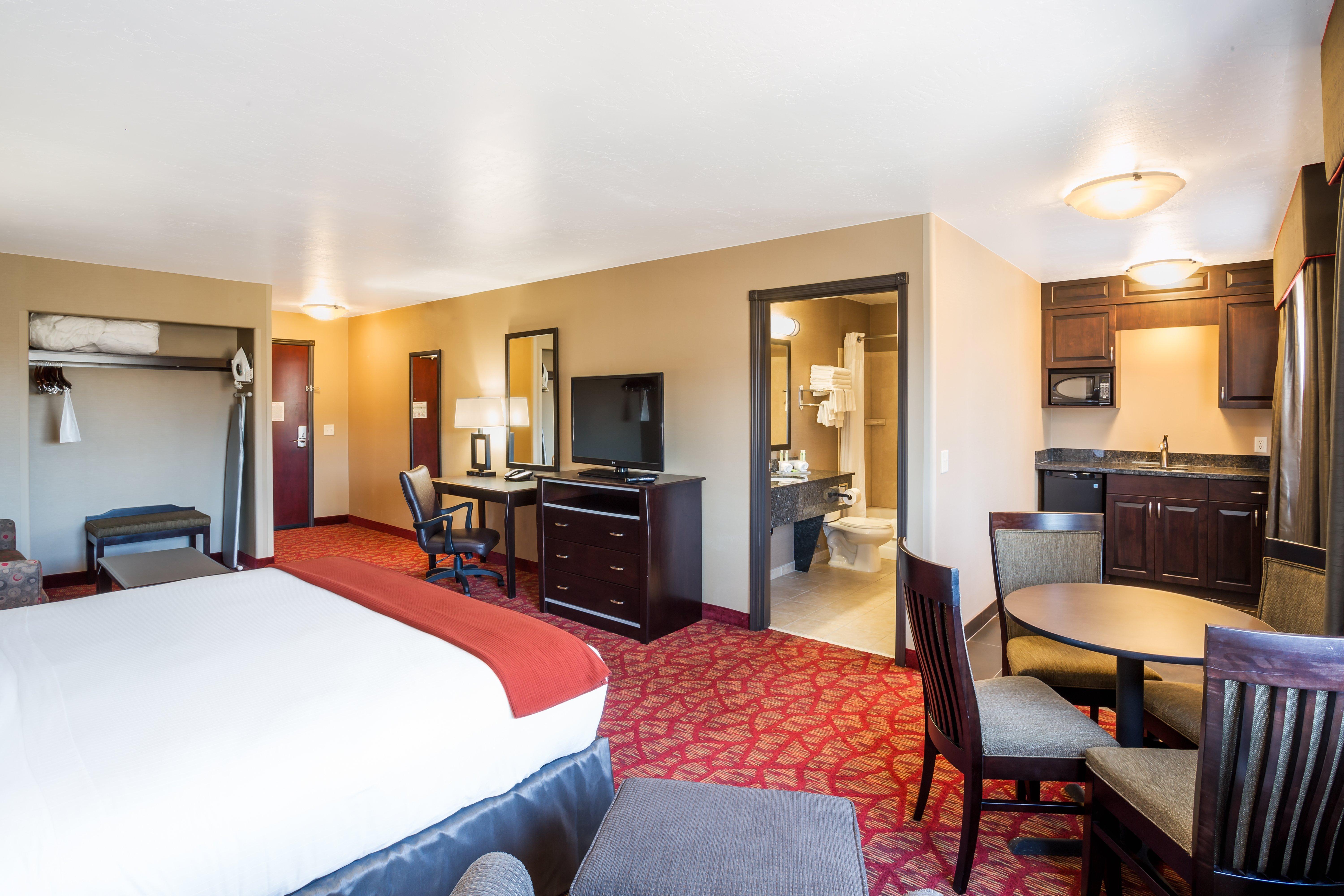 Express & By Ihg Hotel