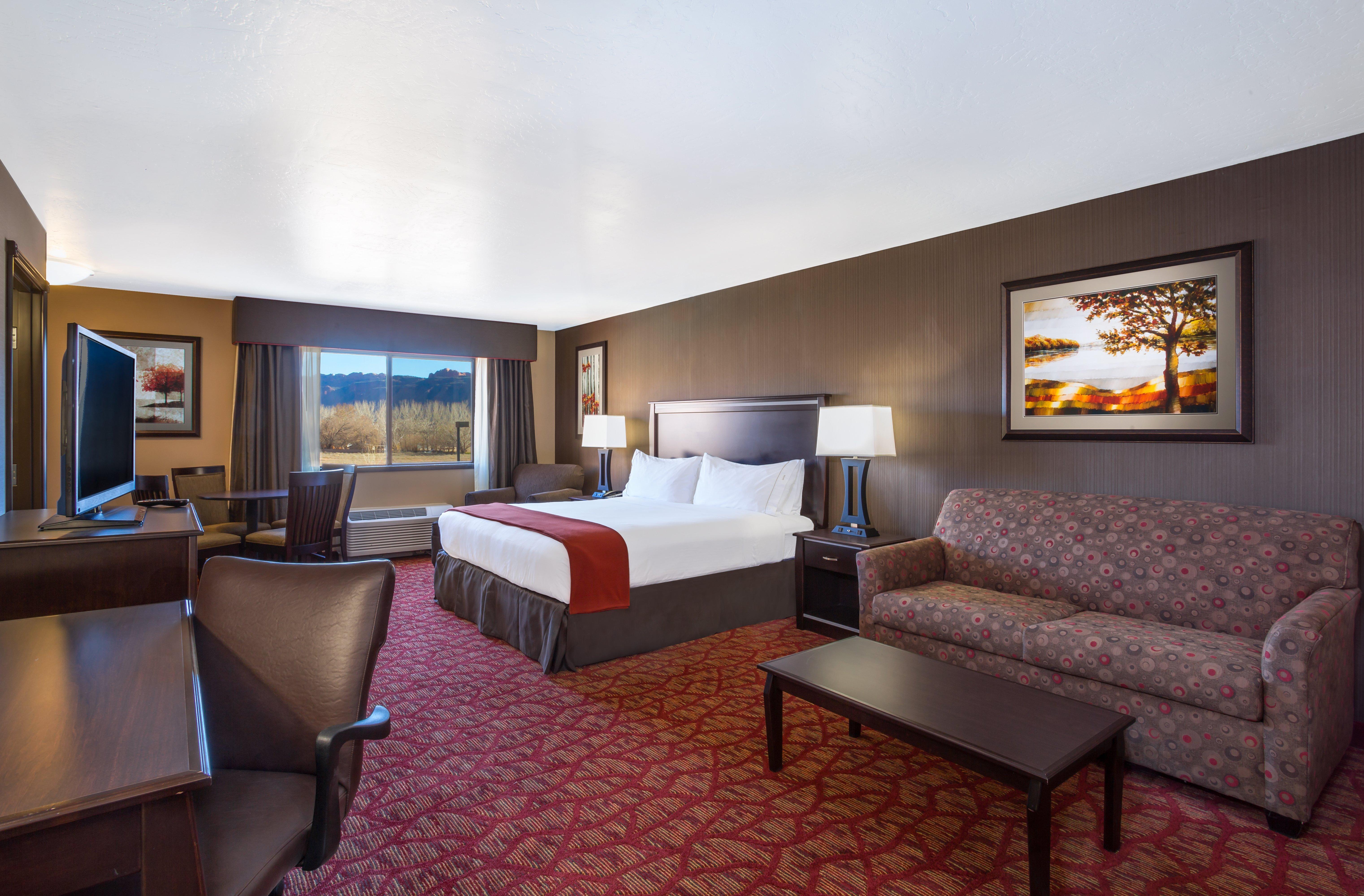 Hotel Express & By Ihg